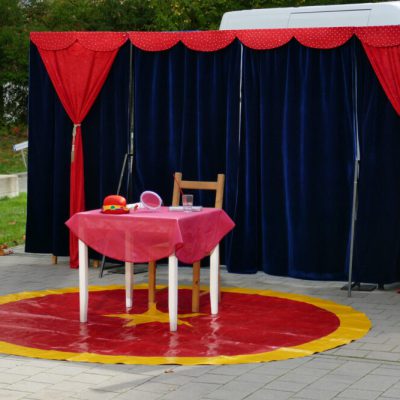 Zirkus unter freiem Himmel im Rudolf-Walter-Haus